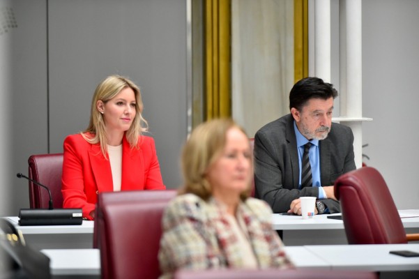 Una patata caliente para cerrar la legislatura: Cs quiere que la Asamblea apoye el Pacto Antitransfuguismo