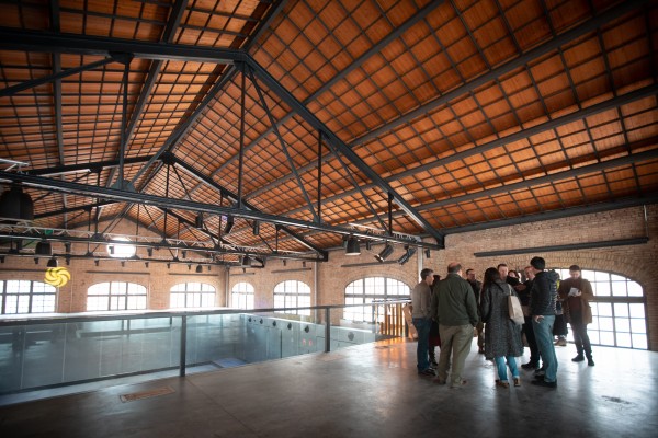 Asociaciones vecinales piden parar la licitación de los centros culturales de València y co-gestionarlos