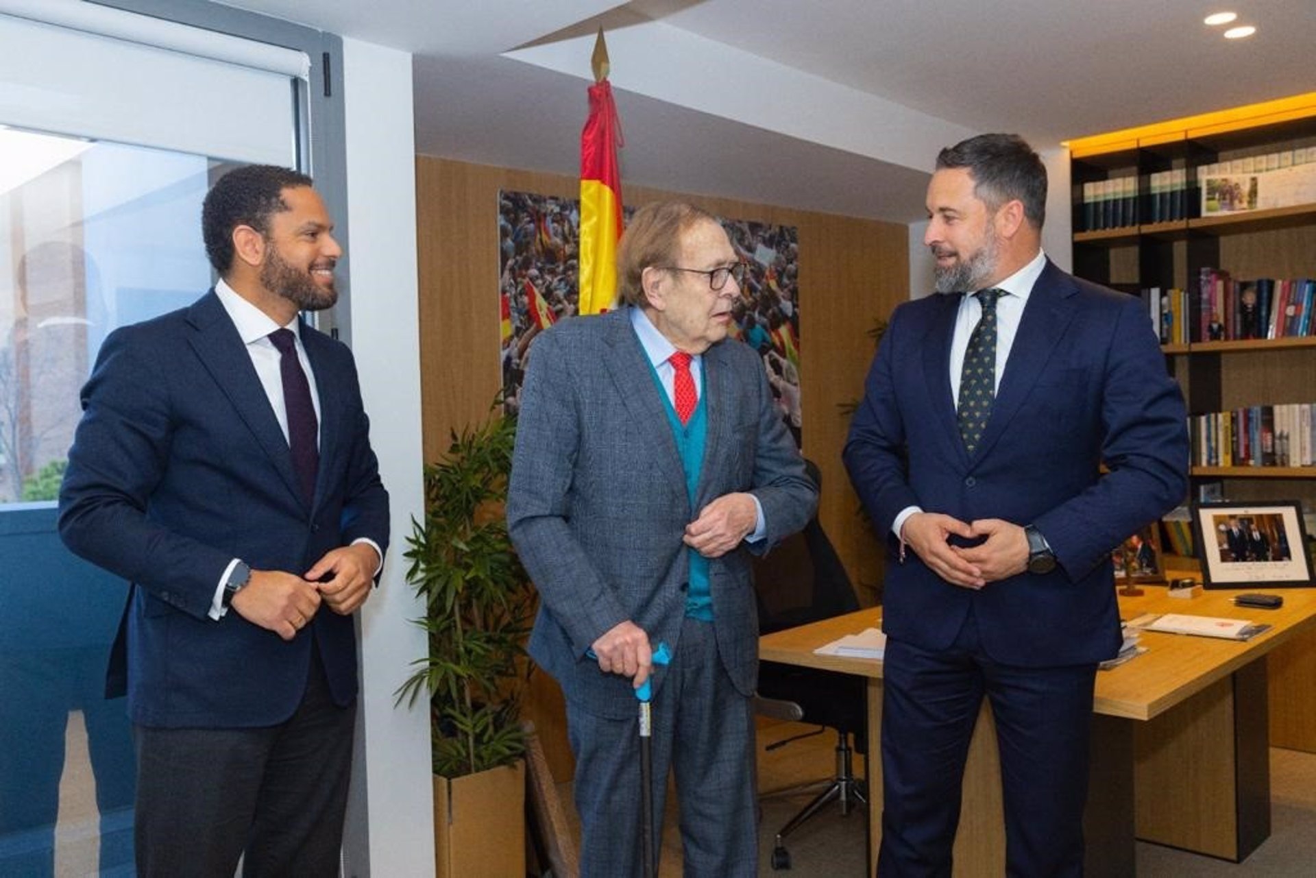 Vox registra en el Congreso la moción de censura de Tamames