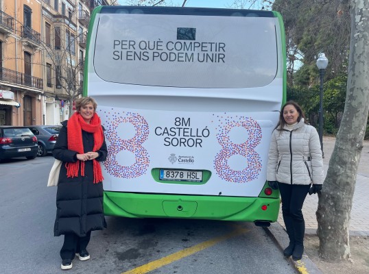 Castelló arranca el 'Març de Dones' con la campaña 'Por qué competir si nos podemos unir'