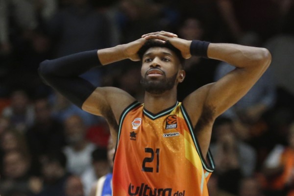 Kyle Alexander sufre un esguince en el tobillo 
