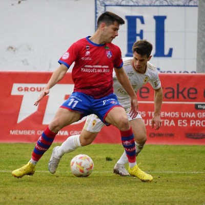 El Murcia cede dos puestos en 1ª RFEF y el Yeclano pasa a ser el mejor equipo regional de 2ª RFEF 
