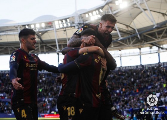 El Levante 'crida' al ascenso directo

