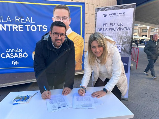 Barrachina inicia una recogida de firmas en Vila-real para que el Gobierno atienda al sector cerámico
