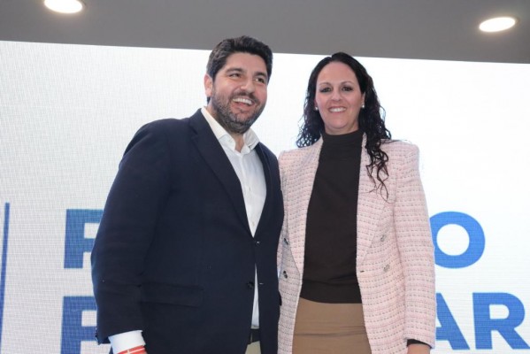 Juana María Martínez busca revalidar Fuente Álamo para el PP bajo el amparo de Miras