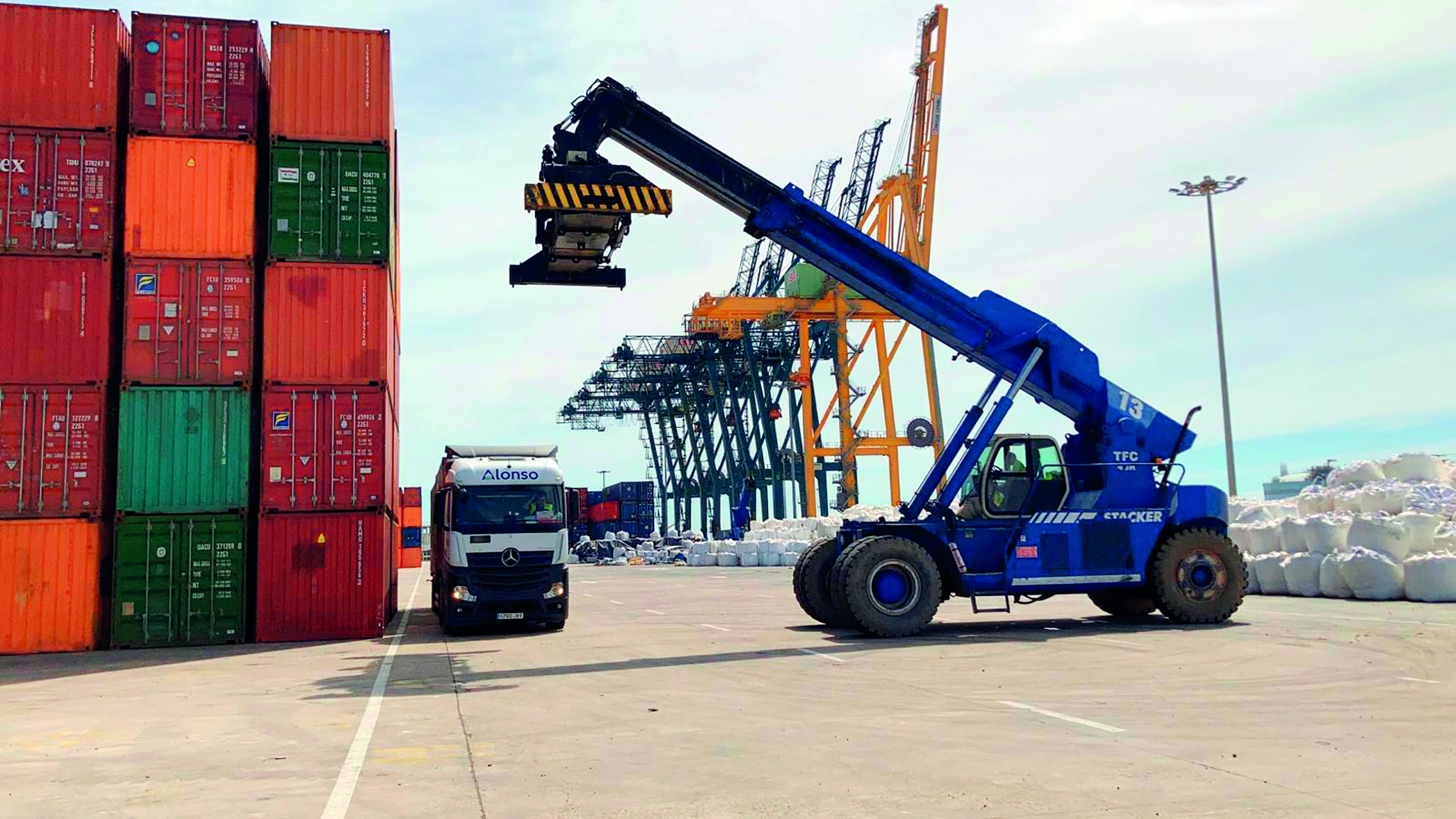 Foto: INTERSAGUNTO TERMINALES - 