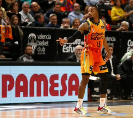 El Valencia logra adelantar el choque del 19 de marzo para llegar a la 'cremà'