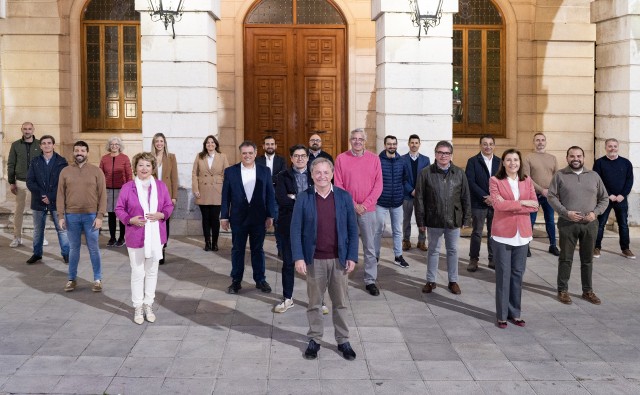 El equipo de campaña electoral de Moragues integra a miembros destacados del PP de Gandia