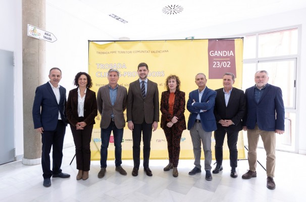 Empresas y proveedores se reúnen en la Safor para potenciar los negocios entre entidades valencianas