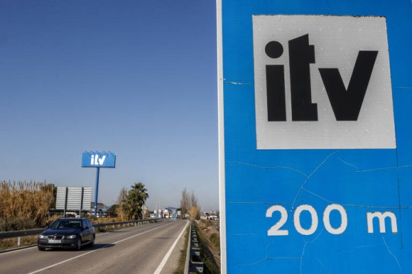 Economía lanza una web de cita previa para la ITV a un día de la reversión 