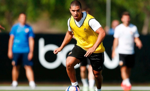 Bakkali, Nani y Cancelo se ejercitan con el grupo en la vuelta al trabajo del VCF
