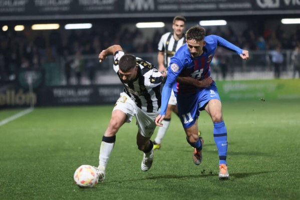 Atracón de derbis en Primera Federación