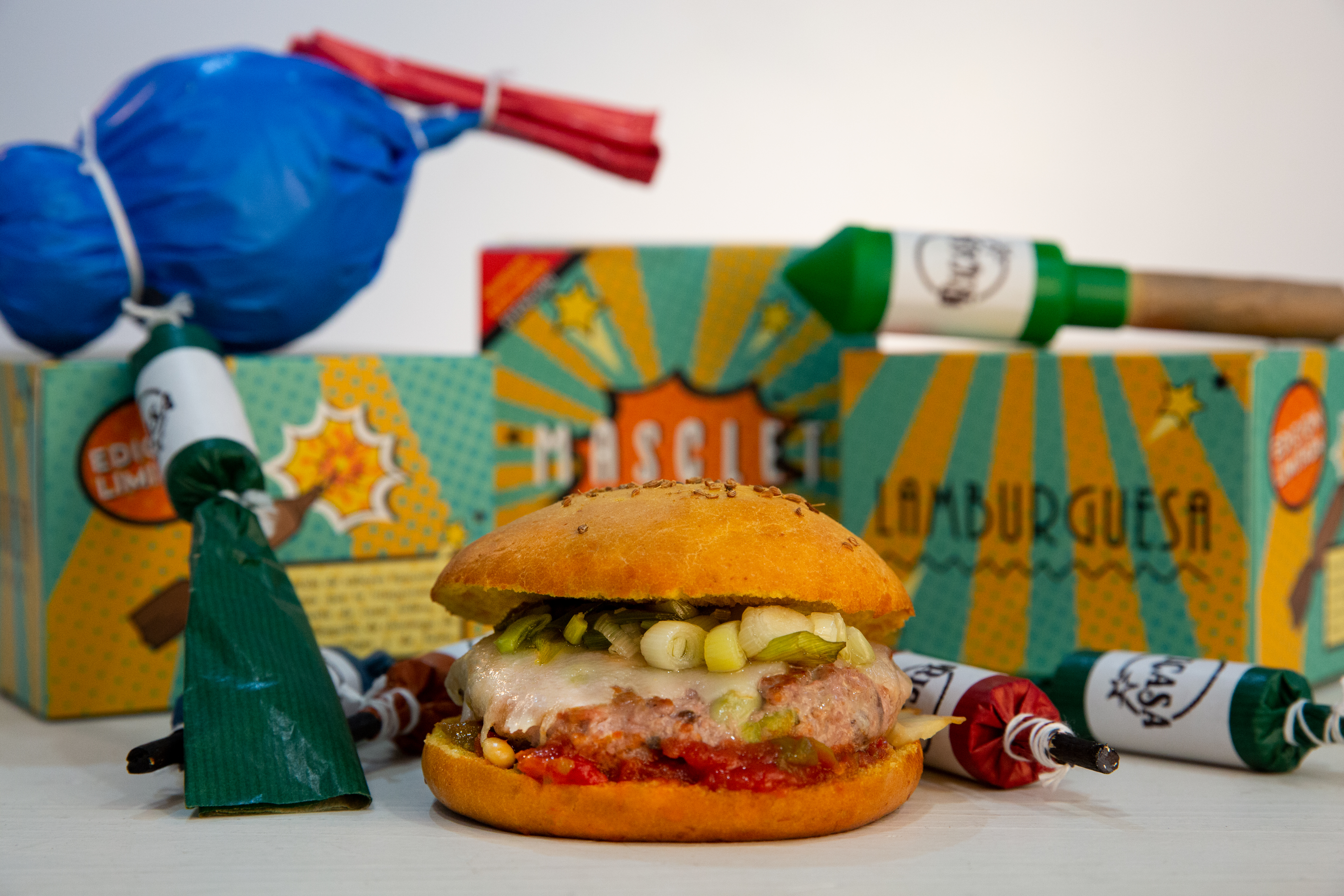 Vuelve La Masclet, el festival benéfico que viste de fallera a Lamburguesa