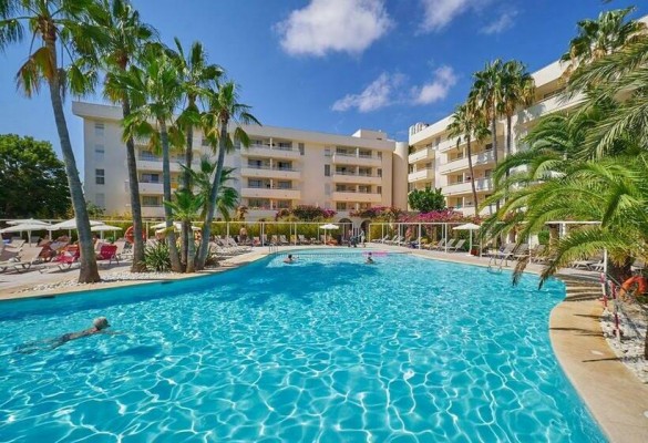 Hoteles Intur desembarca en Mallorca y alcanza las 1.152 habitaciones en España
