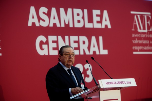 Puig y Boluda reivindican la figura del empresario valenciano como 