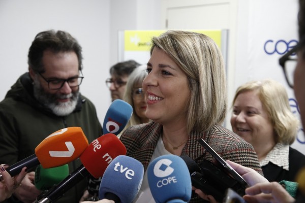 La alcaldesa de Cartagena exige al Ministerio que el servicio de cercanías con Murcia sea gratuito, al igual que ocurre con asturianos y cántabros