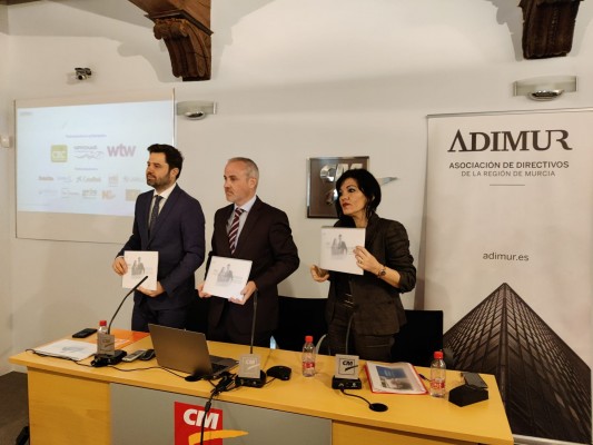 Los directivos de la Región apuntan a un freno en las inversiones por la incertidumbre económica