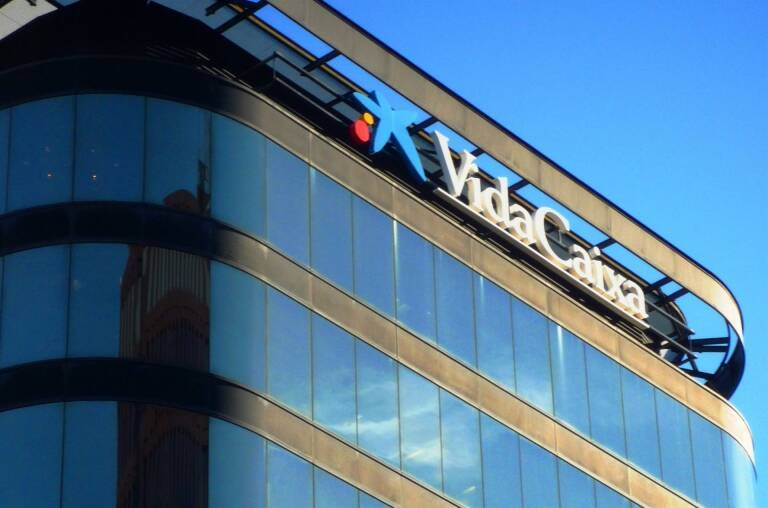 VidaCaixa gana 869,9 millones de euros en 2022, un 9,6 % más que el año anterior