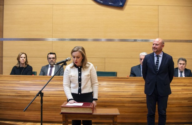 Natalia Enguix, de La Vall ens Uneix, toma posesión como nueva diputada provincial