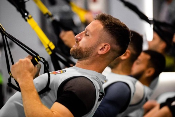 Mustafi ya pisa hierba en Buñol