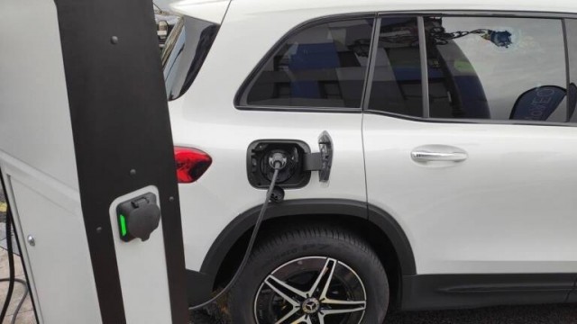El Gobierno ampliará hasta 2028 el plazo de ejecución del Perte del vehículo eléctrico