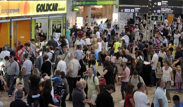 El aeropuerto de Alicante-Elche descarta la segunda pista pese al récord de pasajeros