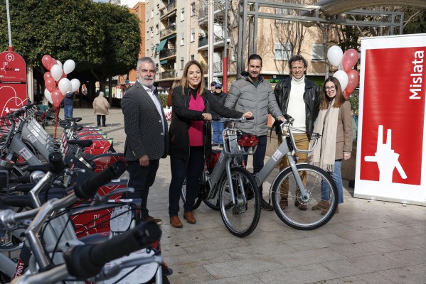 Mislata estrena un servicio de alquiler de bicicletas eléctricas para promover la movilidad sostenible