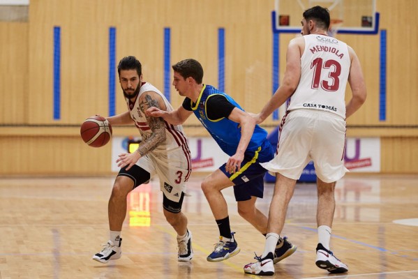 El Odilo Cartagena gana en la LEB Plata con una gran remontada en Salou (58-72) 