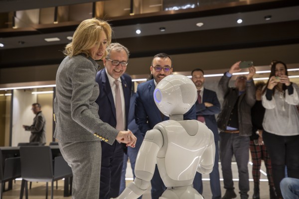 La innovación y la tecnología desvelan las novedades
de Porcelanosa en su Muestra Internacional 