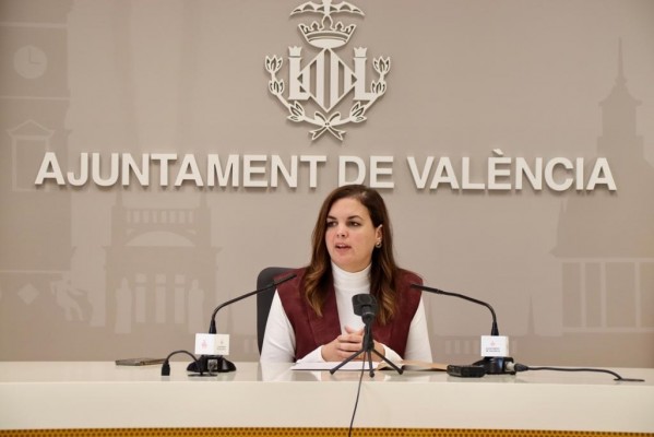 Urbanismo renueva en febrero más de 30.000 m2 de calzadas en 15 barrios de València