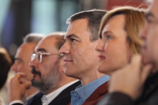 El Gobierno aprobará el martes el reparto de 2.520 millones en becas para un millón de alumnos