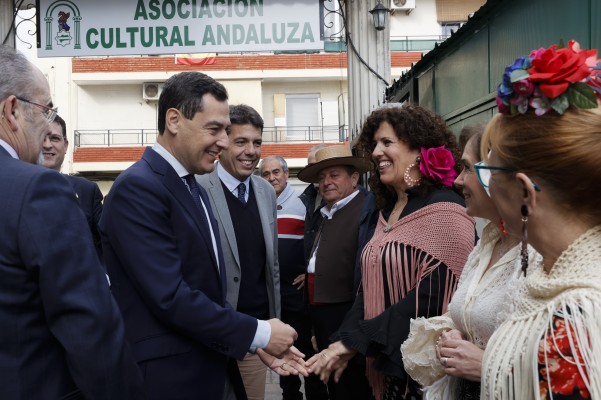 Juanma Moreno destaca el vínculo de andaluces y valencianos: 