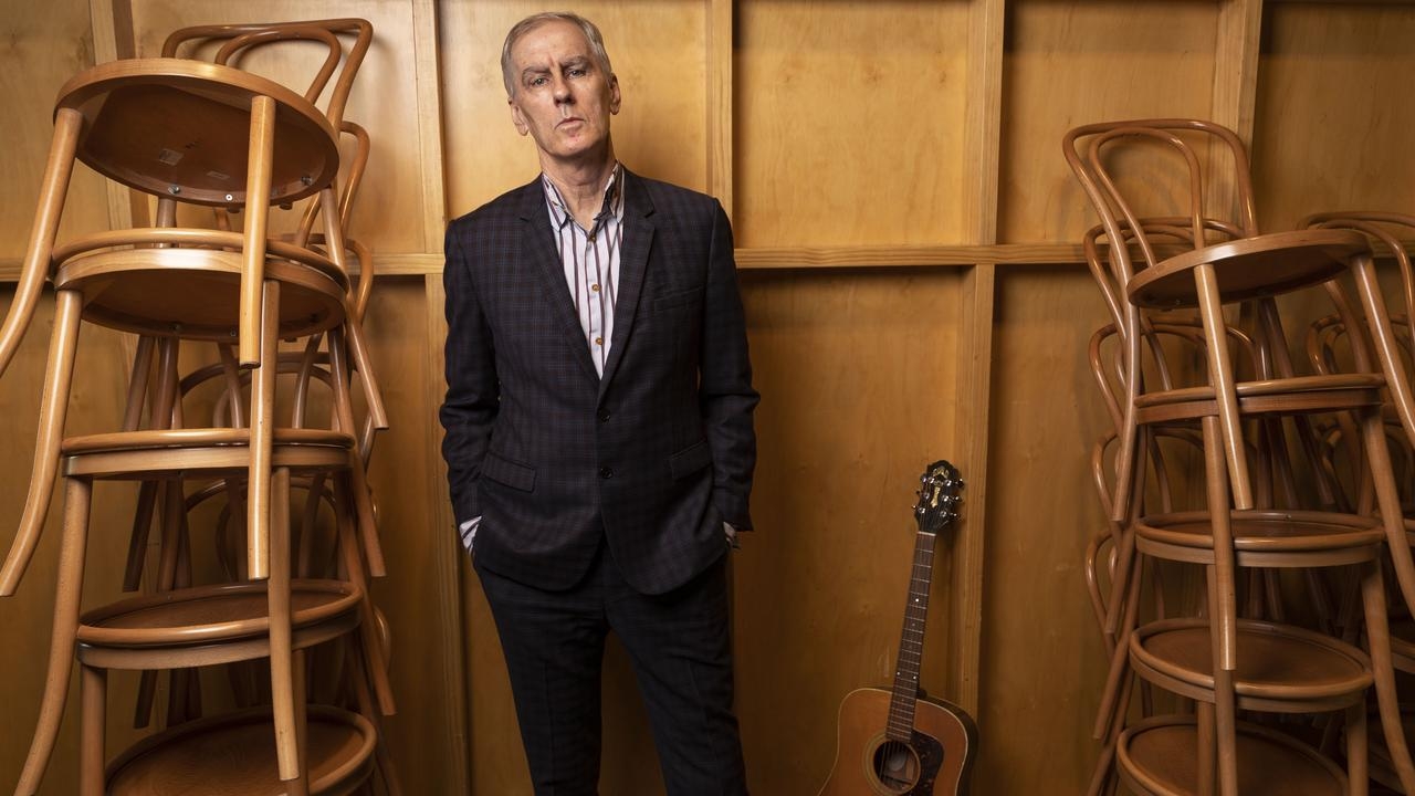 Robert Forster: retrato del exmiembro de Go Betweens como artista maduro