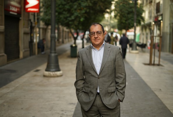 Carlos Fornes: 
