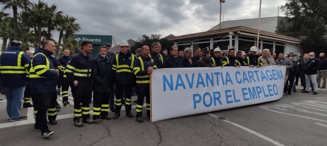 La cuerda entre Navantia y su plantilla en Cartagena se tensa y los trabajadores se preparan para salir a la calle