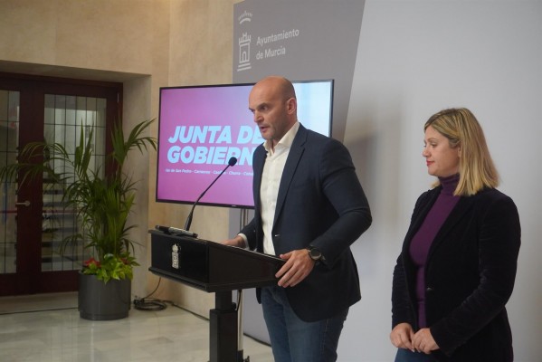 La Policía Local de Murcia se refuerza con seis nuevos furgones
