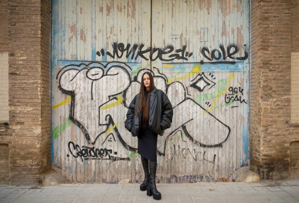 Pepa Salazar, la diseñadora de cabecera 
de Rosalía