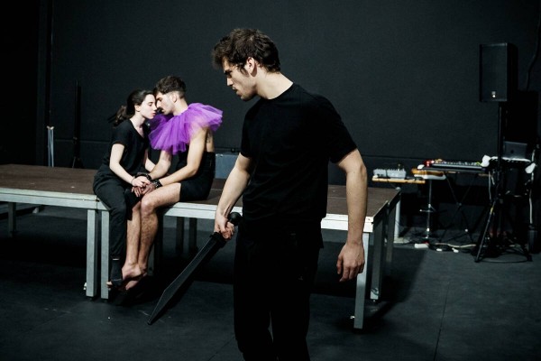 El concurso de textos teatrales 'Acotaciones en la caja negra' busca dramaturgos jóvenes