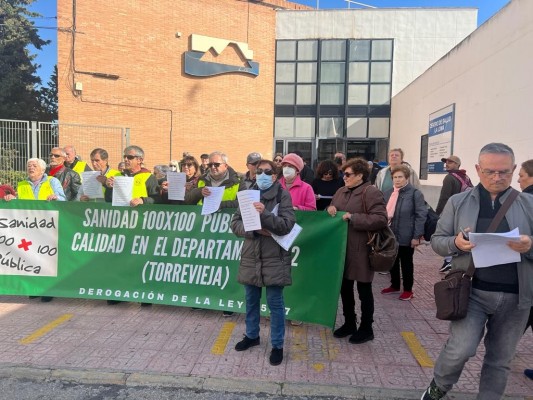 La Plataforma por la Sanidad 100% Pública pide reducir la espera de Primaria en Torrevieja