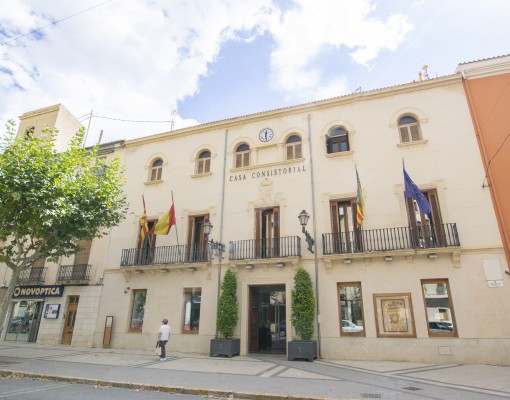 Xixona reestructura las concejalías
tras la renuncia de dos de los ediles de Ciudadanos 

