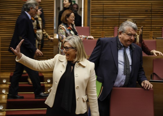 El Botànic no se fía y quiere la firma de los diputados de Cs para la rebaja del listón electoral