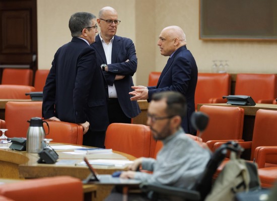 El Gobierno bate el récord y tarda menos de una hora en avalar el debate de la reforma socialista del 'sólo sí es sí'

