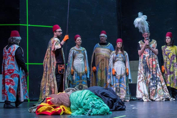 'Obra pública' revela las costuras de la institución cultural 

