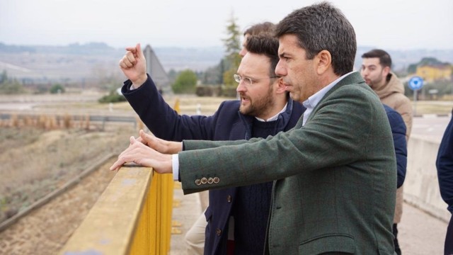  Mazón se compromete a finalizar la ampliación de la CV-60