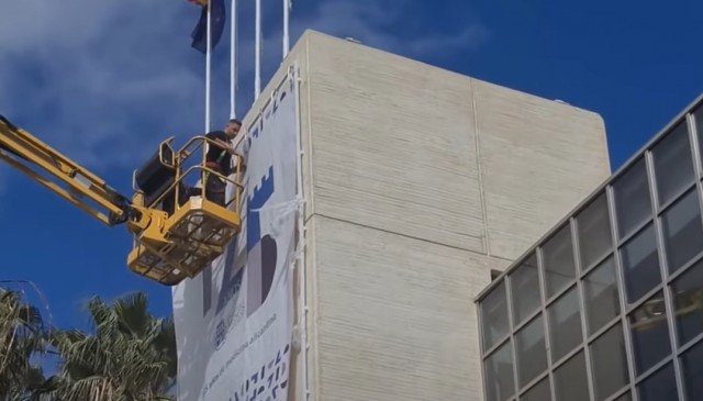 El Colegio de Médicos de Alicante presenta nueva imagen para conmemorar sus 
125 años 