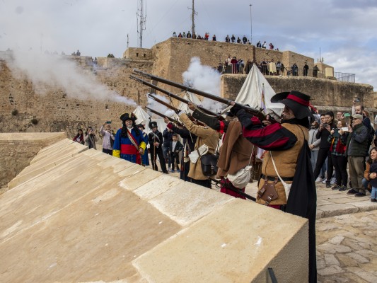 Las visitas al Castillo de Santa Bárbara de Alicante: máximos en verano y un 12% de británicos