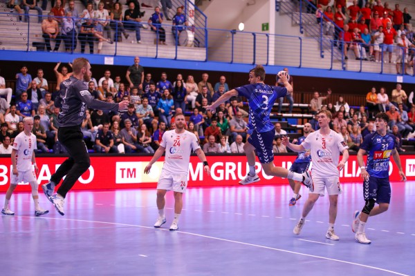 El Benidorm apura en Islandia sus opciones de seguir en la EHF European League