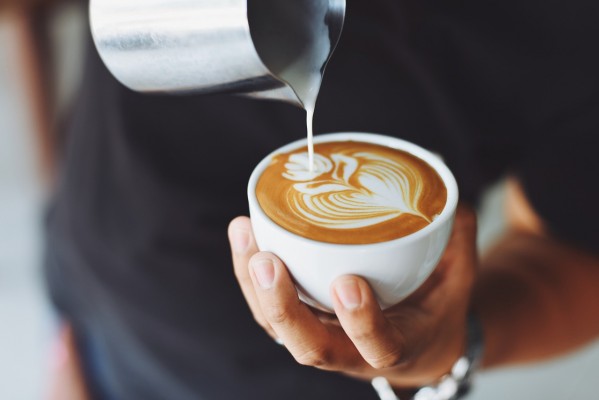 Un estudio demuestra que el café con leche puede tener un efecto antiinflamatorio
