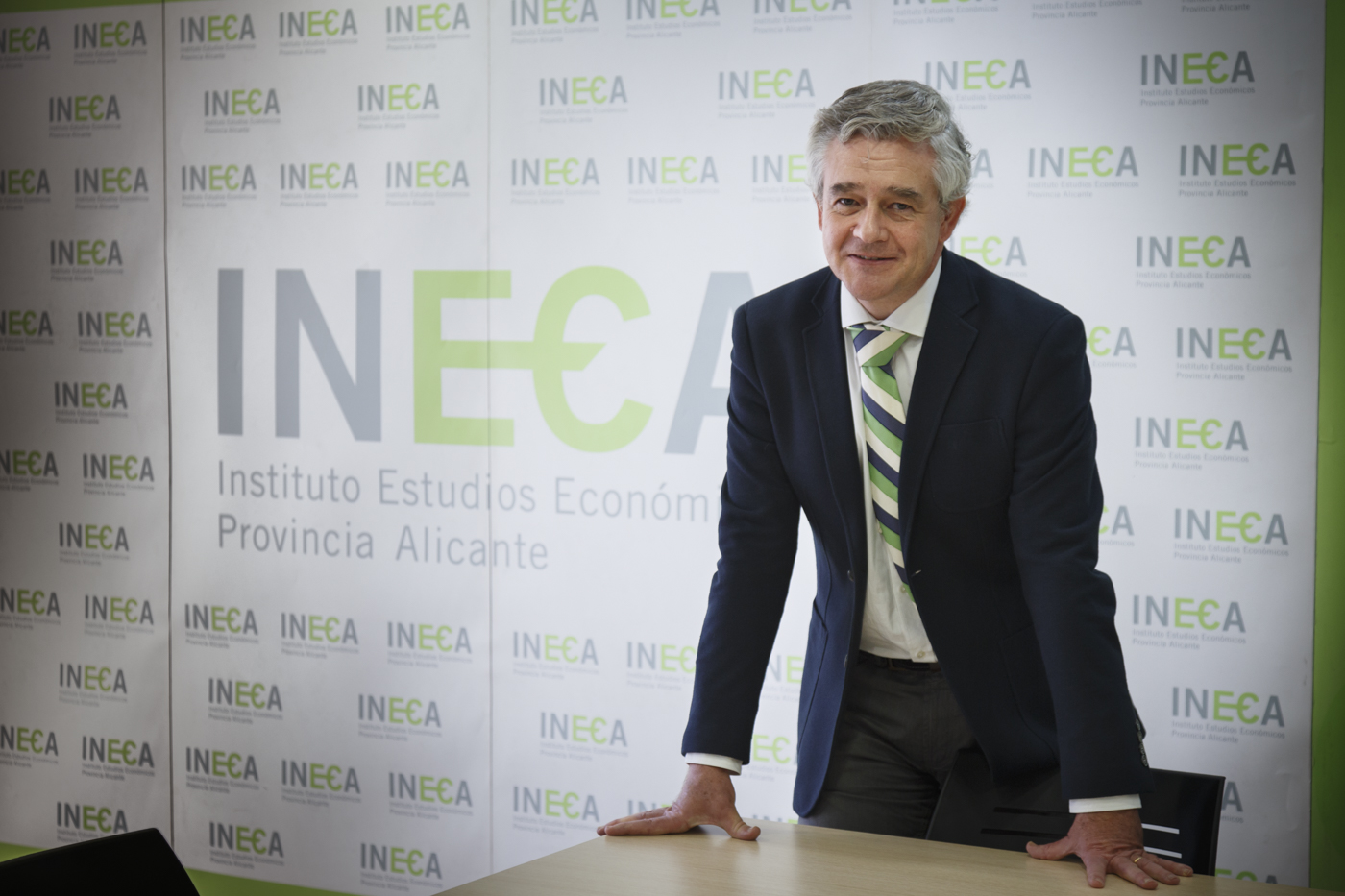Francisco Llopis, en la sede de Ineca. Foto: PEPE OLIVARES - 