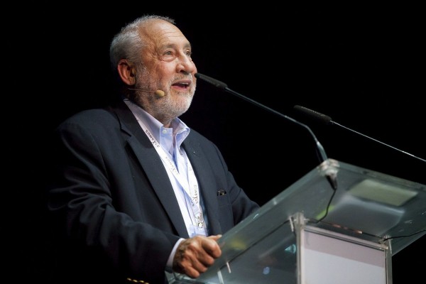 El decálogo de Joseph Stiglitz para acabar con los paraísos fiscales